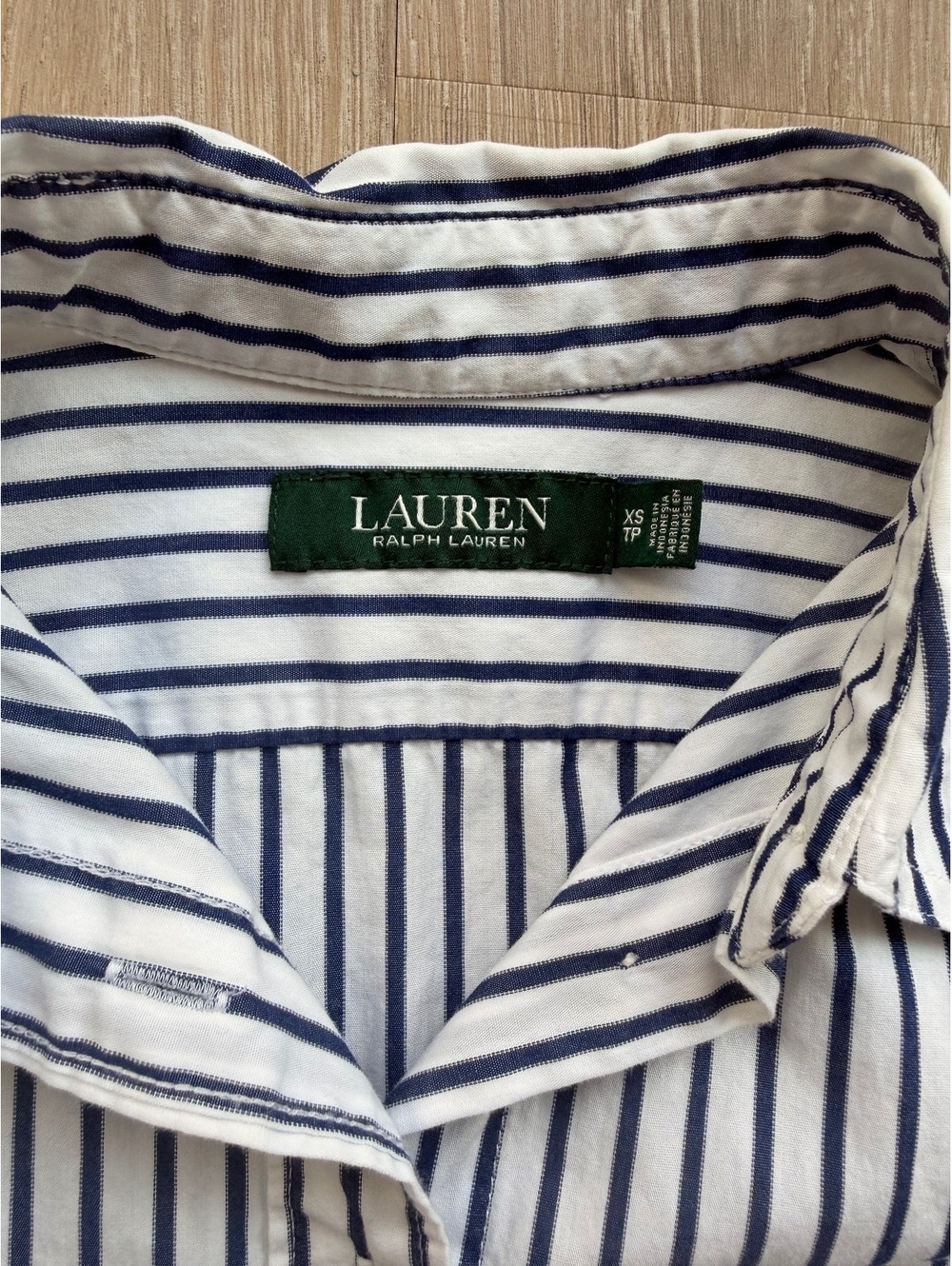 Ralph Lauren Women's Striped Button-Down Shirt XS - Picture 3 of 4